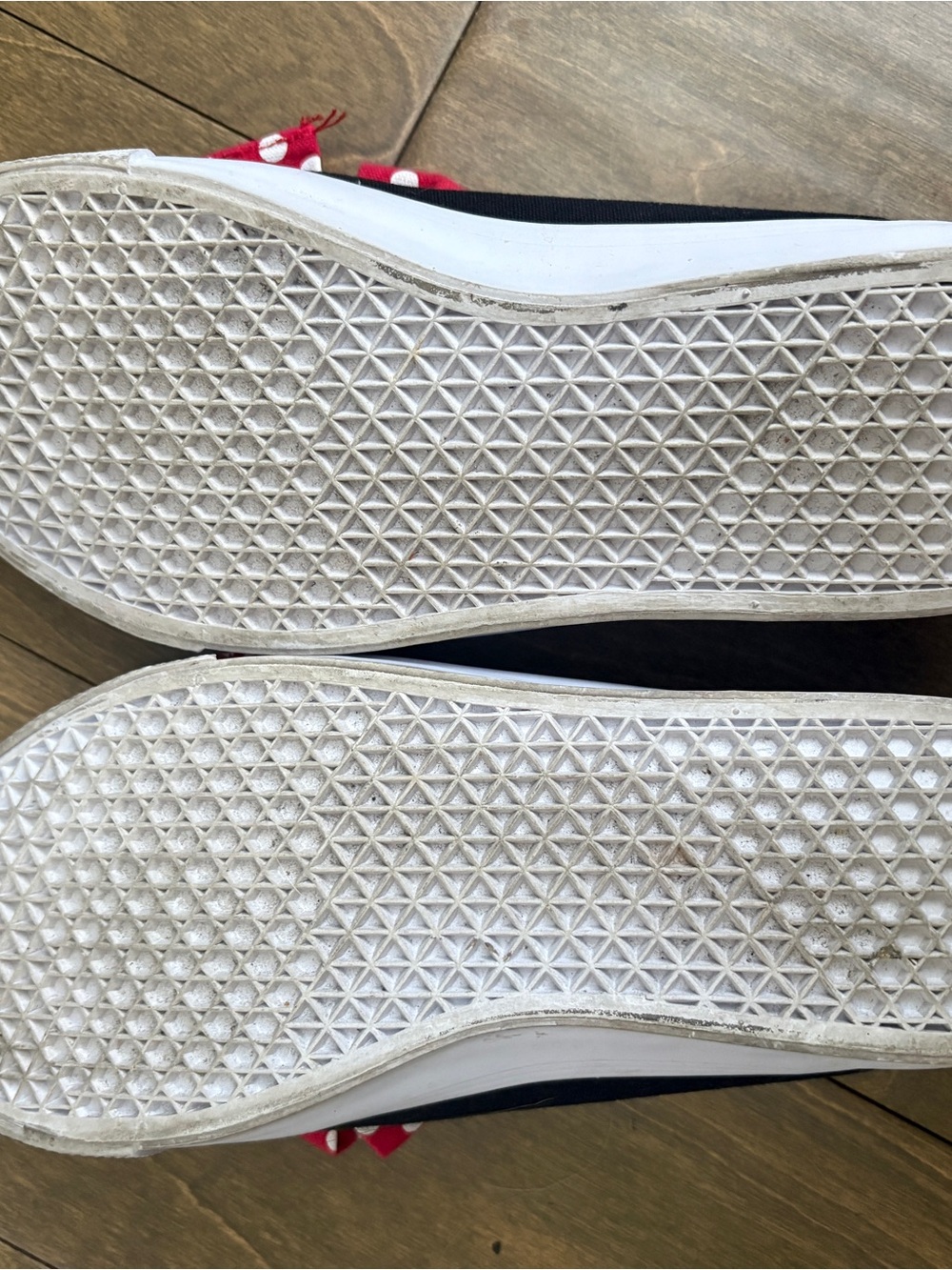 Disney Minnie Mouse Bow Slip On Sneakers - Picture 5 of 5